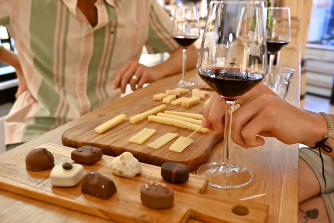 10 Tastes of Amsterdam: Food Tour by UNESCO Canals and Jordaan - Should You Book 10 Tastes of Amsterdam?