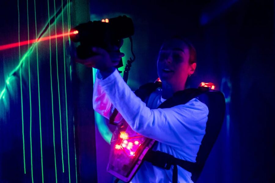 Aloha Amsterdam: Laser Tag Experience - Dress code and safety rules you should not ignore under UV light