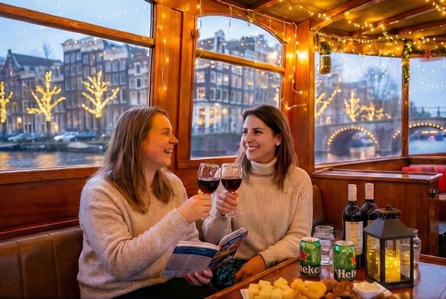 Amsterdam:1.5-Hour Canal Cruise local Guide, Drinks & Snacks - Why a 1.5-Hour Canal Cruise Is a Smart First Day in Amsterdam