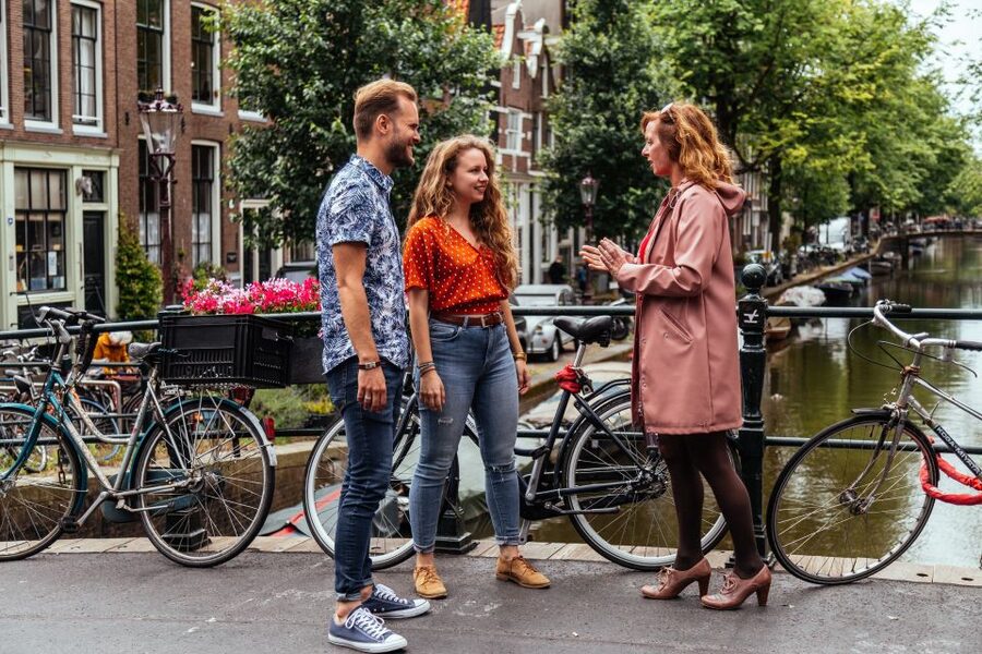Amsterdam: 1.5-Hour Private Kick-Start Tour with a Local - Questions you should bring for the Q&A friendly private format