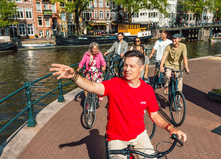 Amsterdam: 2.5-Hour Bike Tour - Skinny Bridge, Wertheimpark, and Scharrebiersluis: short pauses with real personality