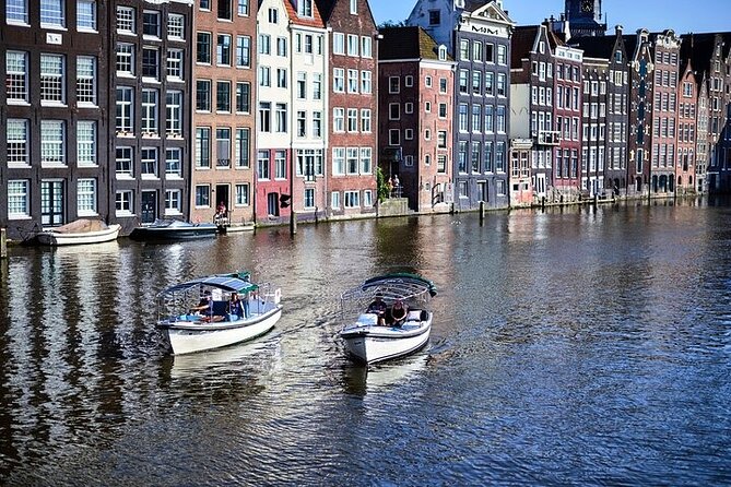 Amsterdam 2-hour Private Canal Cruise with Live Guide and Drinks - Reguliersgracht Seven Bridges: where the city snaps into perfect framing