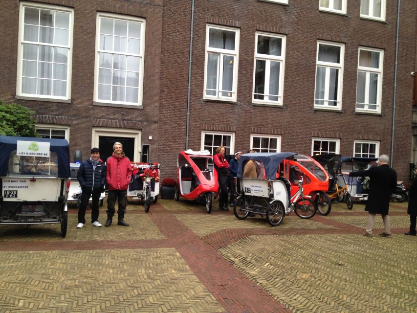 Amsterdam: 2-Hour Sightseeing Tour by Rickshaw - Canals, historic houses, and photo stops you will actually use