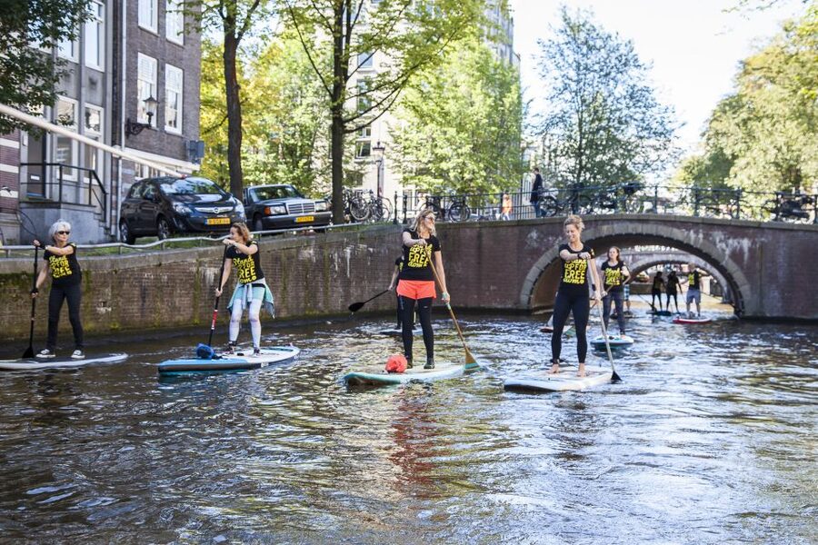 Amsterdam: 2-Hour Stand Up Paddle Board Tour - Getting on the board: the first stretch is all about confidence