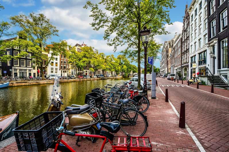 Amsterdam: 3-Hour Private Bike Tour of the City Center - Price and what you really get for $185 per person