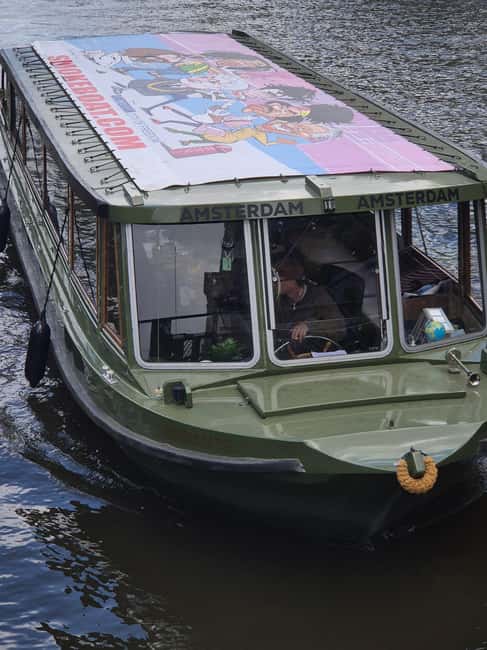 Amsterdam: 420 Smoke-Friendly Boat Tour - The 1-hour canal loop, broken into real moments