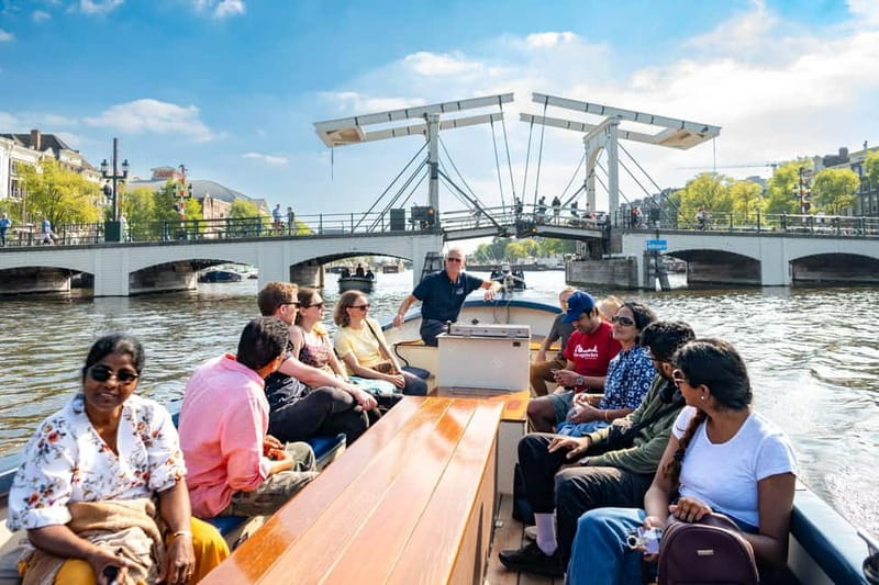 Amsterdam: 75 minute Open Boat Canal Cruise with Live Guide - Why an open-boat canal cruise works so well in Amsterdam