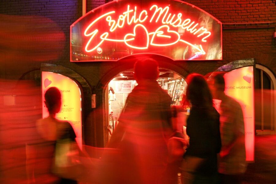 Amsterdam: After Dark Red Light District Tour - Who Should Book This Tour (and Who Should Skip)