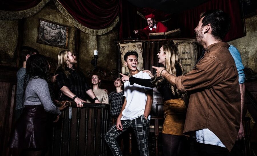 Amsterdam: Amsterdam Dungeon and Canal Cruise Entry Ticket - Key points