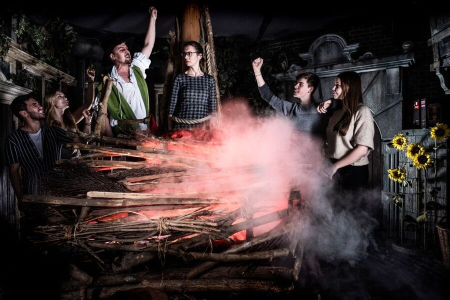 Amsterdam: Amsterdam Dungeon and Canal Cruise Entry Ticket - A practical plan for your day, from check-in to boat time