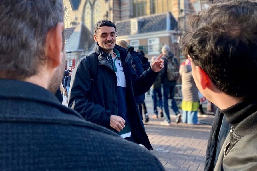 Amsterdam: Anne Frank Guided Small Group Walking Tour - Nieuwezijds Voorburgwal 120: how everyday life becomes the story