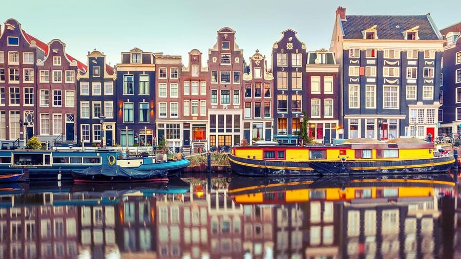 Amsterdam Audioguide - TravelMate app for your smartphone - Why a smartphone audioguide makes sense in Amsterdam