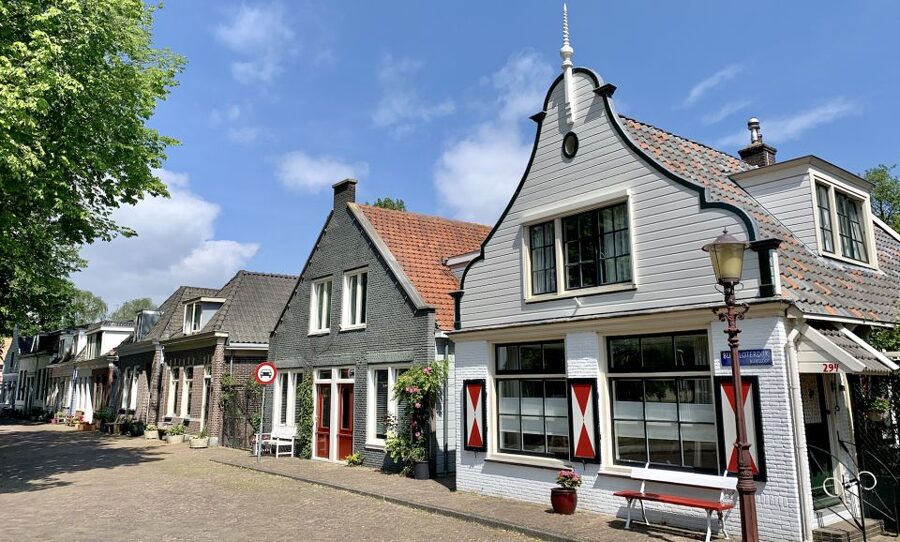 Amsterdam: Bike Tour (Noord) in German or English - Café t Sluisje break time, and how to use the 20 minutes well