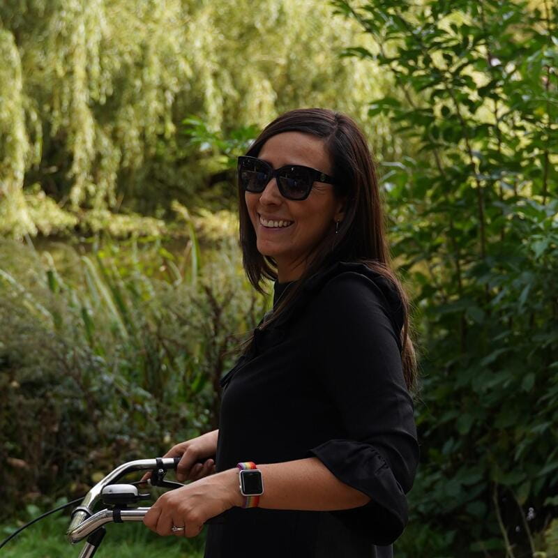 Amsterdam: Bike Tour with Optional Cruise in Small-Group - Meet at Bikeisready, then get set up without wasting time