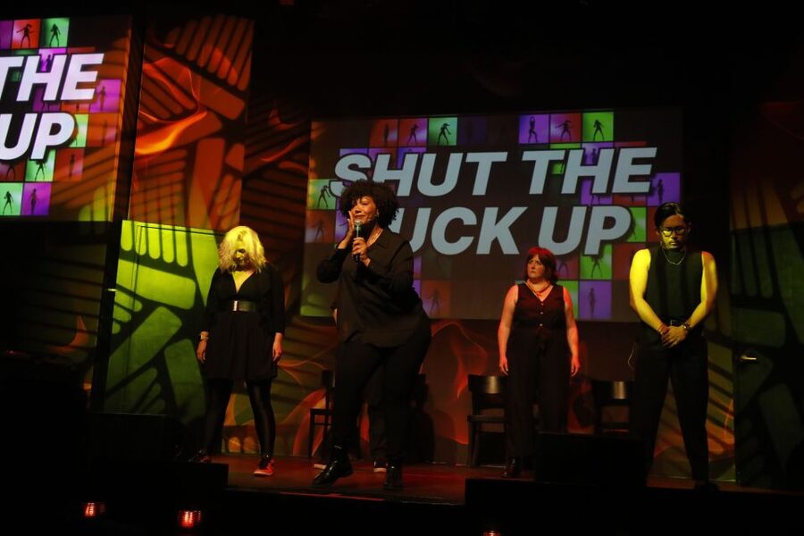 Amsterdam: ‘Boom Chicago’ English Comedy Show - Seating And Drinks: How Table Service Changes The Vibe