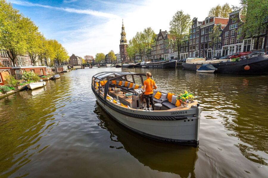 Amsterdam: Canal Belt Private Beer Boat Tour - Key highlights to know before you go