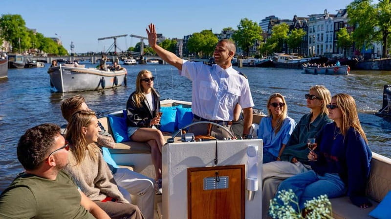 Amsterdam: Canal Cruise in Open Boat with Drink Option - Before you board: choosing Central Station or Anne Frank House