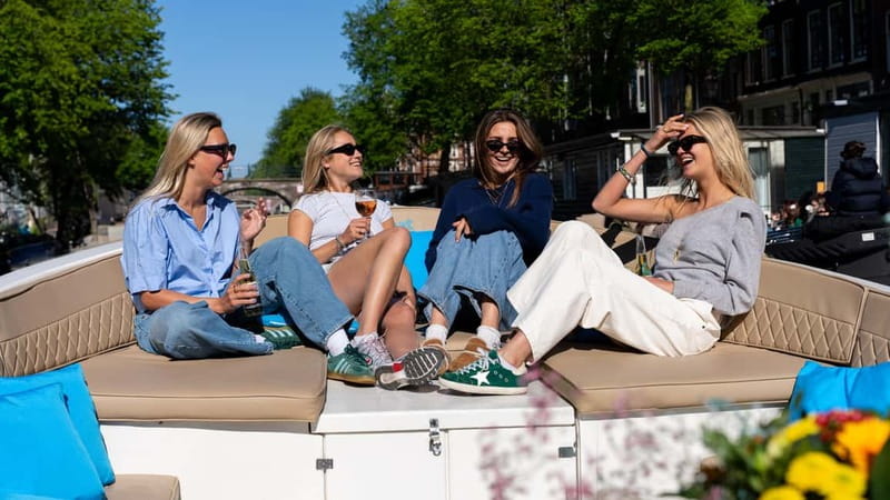 Amsterdam: Canal Cruise in Open Boat with Drink Option - Drinks on board: when the drink option actually helps