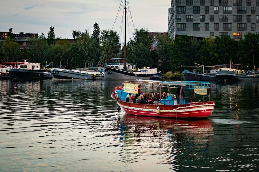 Amsterdam: Canal Cruise on a Wooden Refugee Boat - Should you book this refugee-story wooden boat canal cruise?