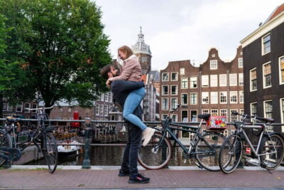Amsterdam Canals Photoshoot: Private Solo, Family or Couples