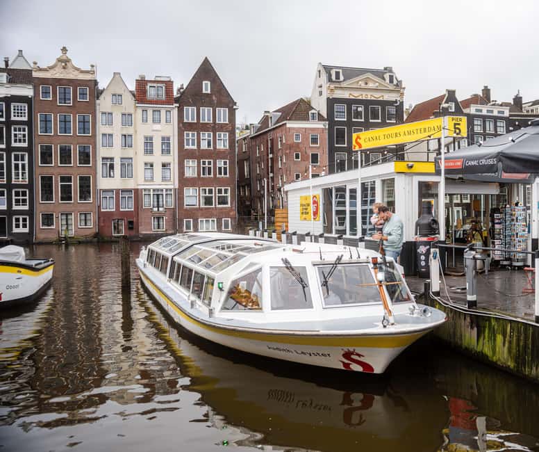 Amsterdam: City Centre Canal Cruise & Free Flower Cocktail - Audio Guide Setup: Speakers First, App for More Languages