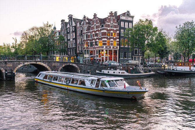 Amsterdam City Centre Cruise on heated boat with Audioguide - Who This Cruise Fits Best, and Who Should Skip It