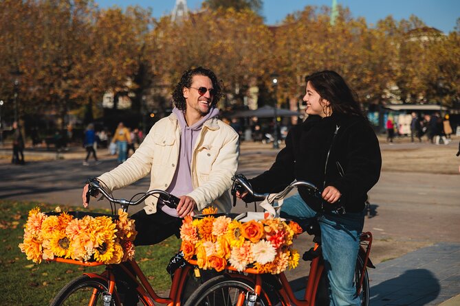 Amsterdam City Top Highlights Guided Bike Tour - Price and value: $29.63 for a guide, bike, and snack