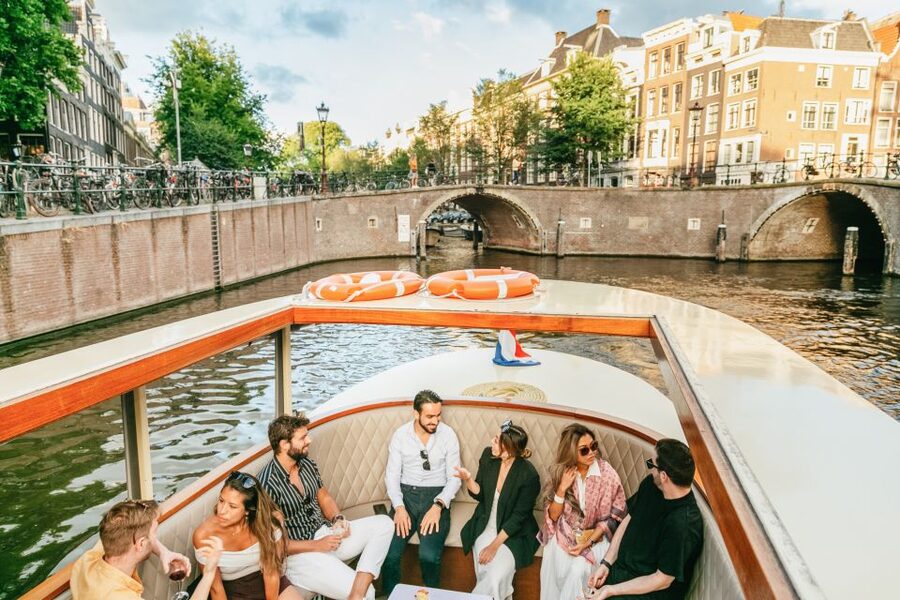Amsterdam: Classic Boat Cruise with Optional Cheese & Wine - The Route on the Golden-Age Canal Belt: Stop by Stop