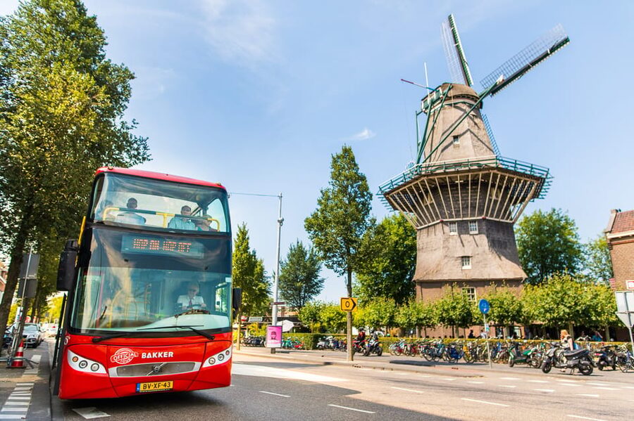 Amsterdam: Combo Rijksmuseum & Hop-On Hop-Off Bus - Using the City Sightseeing app to find stops and cut waiting