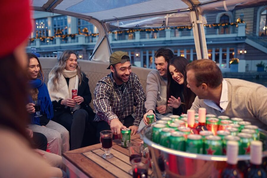 Amsterdam: Covered Canal Booze Cruise with Unlimited Drinks - Why a 1-hour Amsterdam canal booze cruise hits the sweet spot