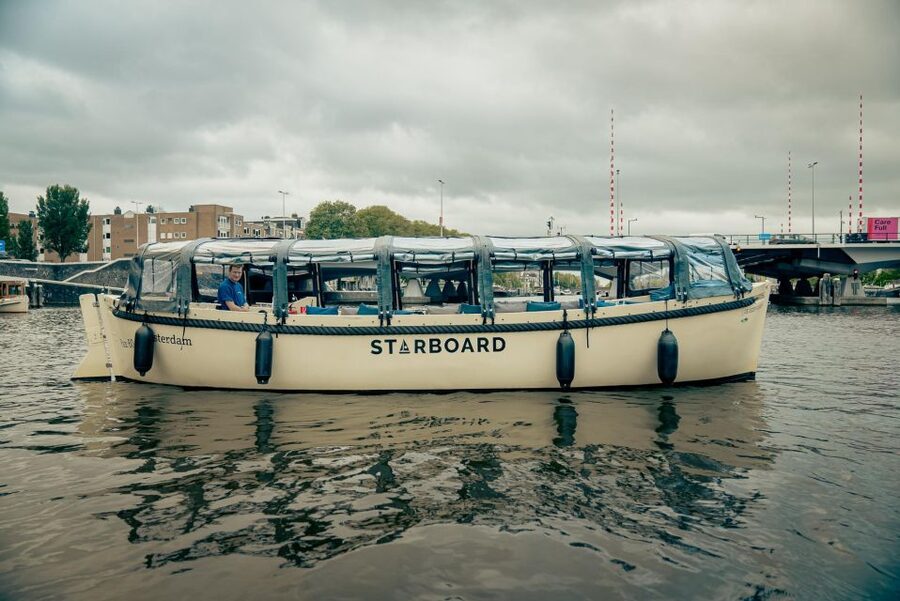 Amsterdam: Covered Canal Booze Cruise with Unlimited Drinks - Seven Bridges and the Amstel River, the part you’ll remember later