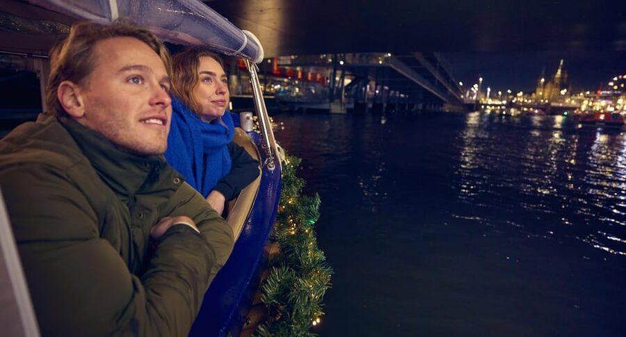 Amsterdam: Cozy Evening Canal Cruise With Open Bar Option - Who This Cruise Suits Best