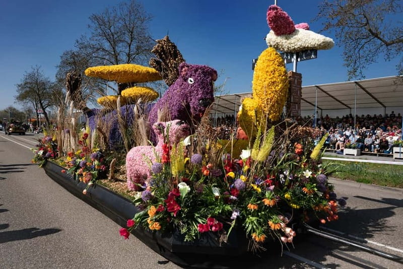 Amsterdam: Day Trip to Flower Parade & Keukenhof on April 18 - Where this tour makes the most sense