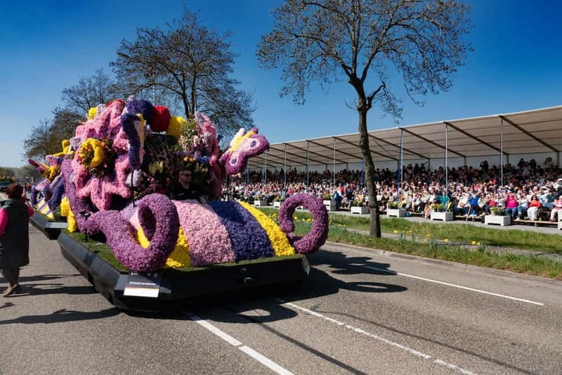 Amsterdam: Day Trip to Flower Parade & Keukenhof on April 18 - VIP Grandstand Seating for the Parade: the real payoff