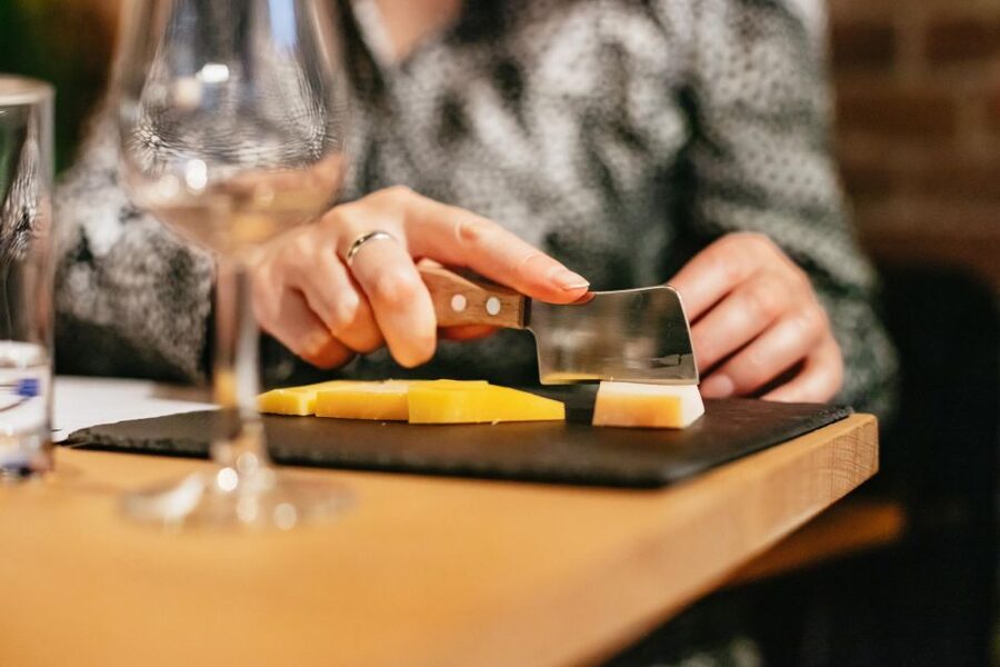 Amsterdam: Dutch Cheese Tasting Experience with Wine - Should you book it?