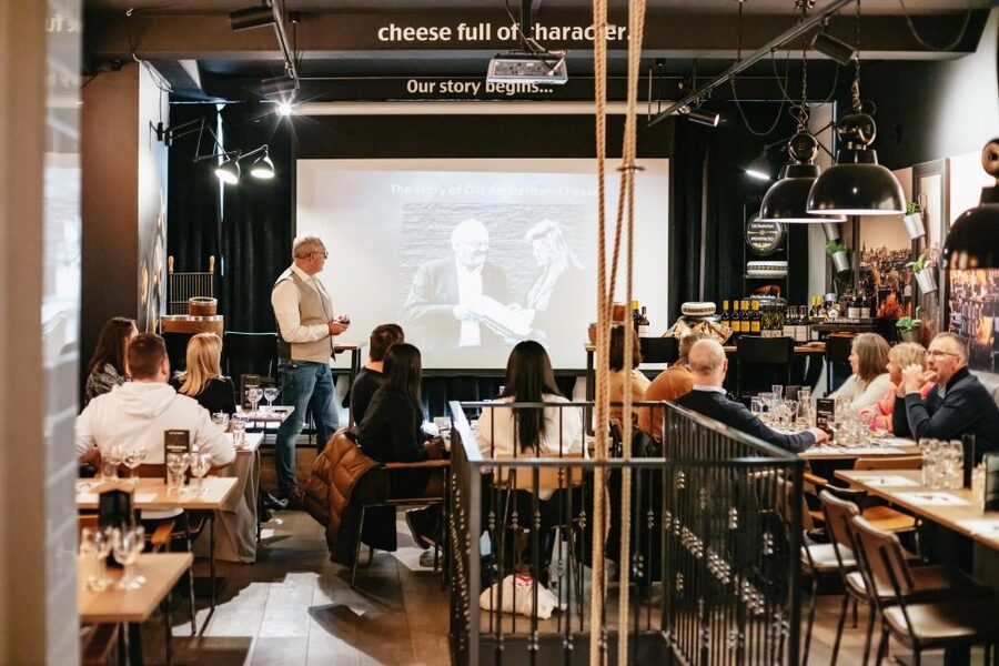 Amsterdam: Dutch Cheese Tasting Experience with Wine - The cheese board: what five Gouda tastings teaches you