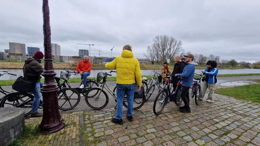 Amsterdam: Dutch Countryside E-Bike with Cheese & Clogs - Timing, Pace, and Comfort for a 4-Hour Half-Day