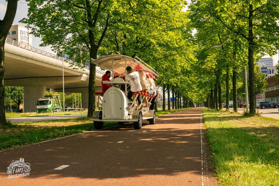 Amsterdam: Dutch Prosecco Party Bike - Price and value: is $37 per person a good deal?
