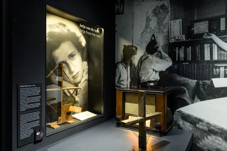 Amsterdam: Dutch WWII Resistance Museum Entry Ticket - Using the included audio guide without feeling overwhelmed