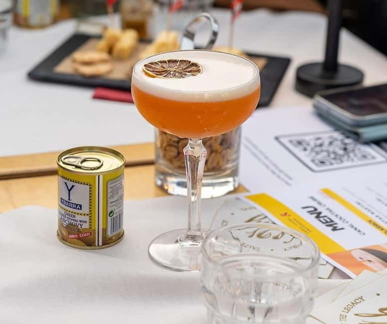 Amsterdam: Evening Cocktail Cruise along the canals - Should You Book This Cocktail Cruise on Your Amsterdam Trip?