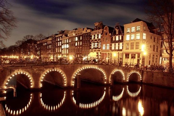 Amsterdam Evening Cosy & Small Cruise & Drinks and Bites - Sunset - Timing and clothing: avoid the cold and enjoy golden-hour glow