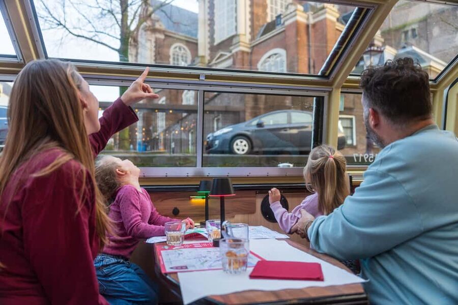 Amsterdam: Evening Pizza Cruise Along the Canals - Captain Stories, Music, and the Onboard Vibe