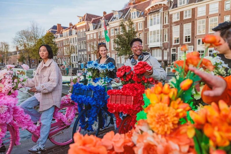 Amsterdam: Explore Canals, Guided Tour on Flower Bikes - Getting the most from your guide, and how to plan your photos