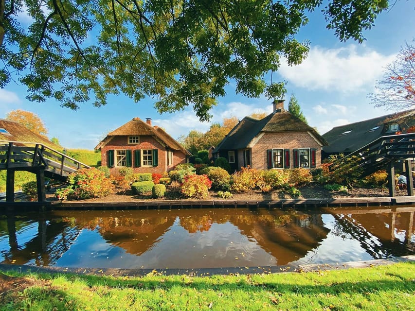 Amsterdam: Explore Giethoorn in a Private Tour with Driver - Sightseeing blocks and lunch: the rhythm of a short day