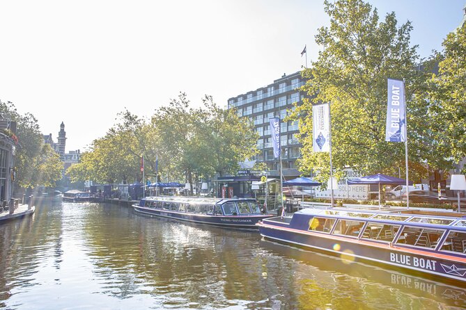 Amsterdam Family-Friendly Canal Cruise with Snackbox Option - The UNESCO Canal District: Grachtengordel and the 17th-century lesson