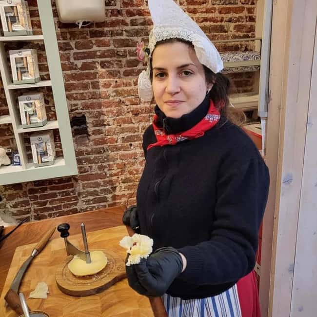 Amsterdam: Food Walking Tour - Henri Willig Cheese Shop: The 20-Type Tasting Moment