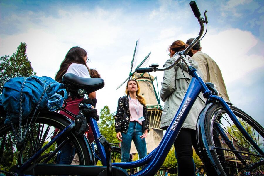 Amsterdam full day: Walking, Biking & Cruising with Lunch - The bike tour: where you feel Amsterdam’s motion