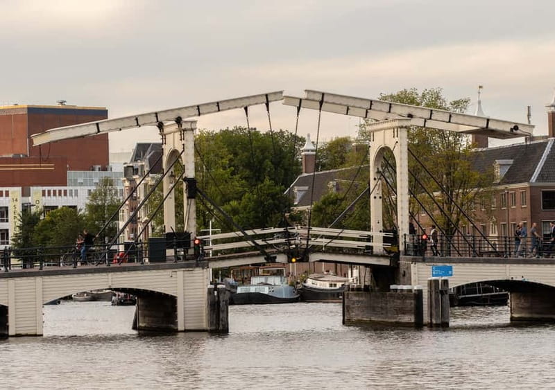 Amsterdam: German Canal Cruise with Unlimited Drinks Option - Price, what you actually get, and where the value shows