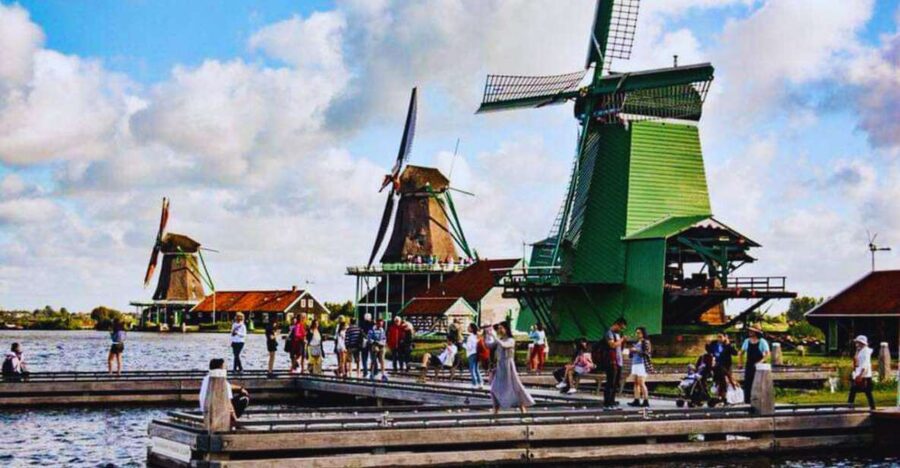 Amsterdam: Giethoorn and Zaanse Schans Windmills Day Tour - Giethoorn By Boat Meets Zaanse Schans Windmills in One Smooth 10 Hours