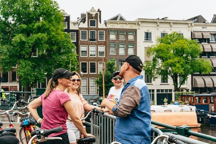 Amsterdam: Guided Bike Tour City Centre in EN/DE/FR/ES - Jordaan and De Negen Straatjes: Indie Streets You Can Actually Feel